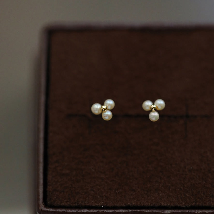 9K Solid Gold Pearl Triangle Flower Earrings - Exquisite Feminine Gift for Her