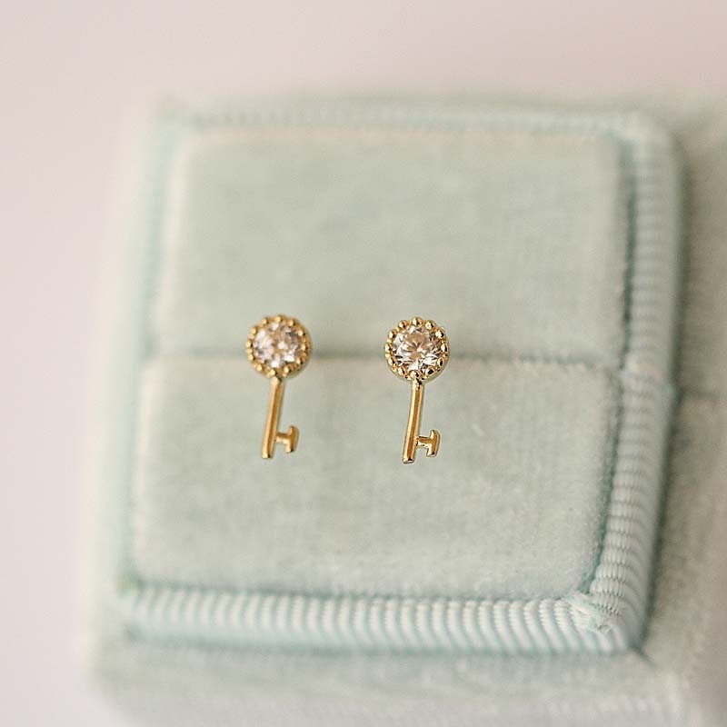 9ct Solid Gold 'Keys to My Heart' Earring Studs in display