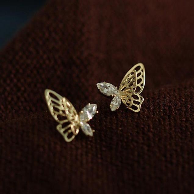 Butterfly 9ct Solid Gold Earrings - 9ct solid gold jewelry - Birthday Gift for Her | GenY Handmade solid gold collection