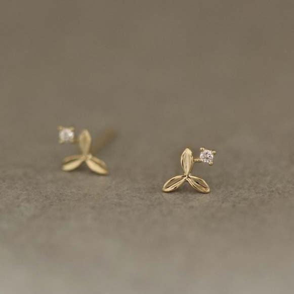 9K Solid Gold Petal Stud Earrings | Minimalist Handmade Jewelry by GenY Studio